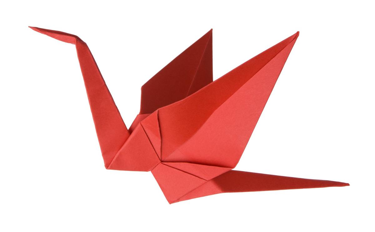 Бумажный журавлик благотворительный. Оригами. Оригами птичка. Оригами Журавлик. Классические фигурки оригами.